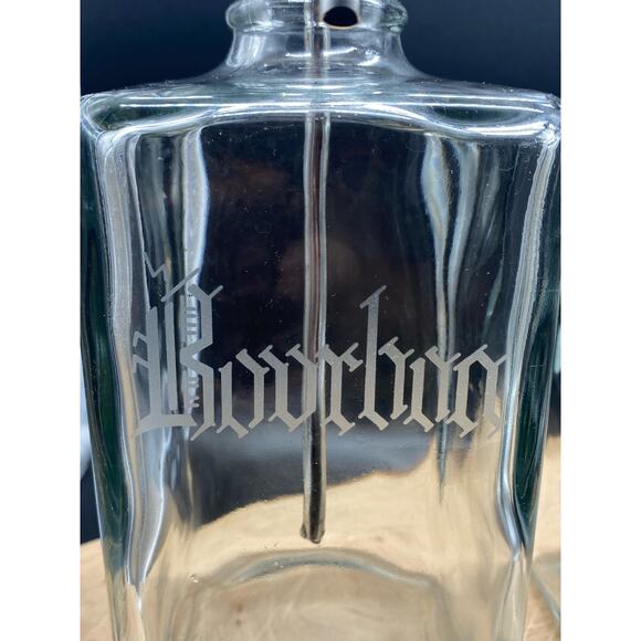 Vintage pair of MCM glass Etched Bourbon and Scotch Decanter with pump and spout - Picture 6 of 9